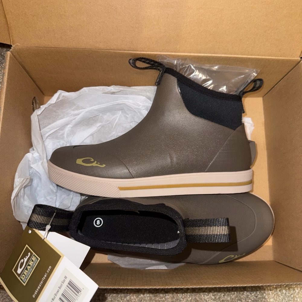 DRAKE Olive deck boots